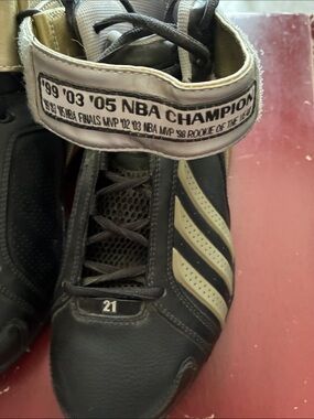 Adidas San Antonio Spurs championship, Tim Duncan basketball shoes